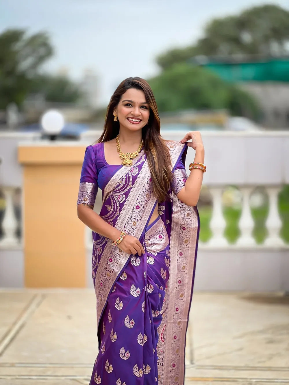 Banarasi Silk Saree with Zari & Meenakari – Premium Wedding Collection (Purple)